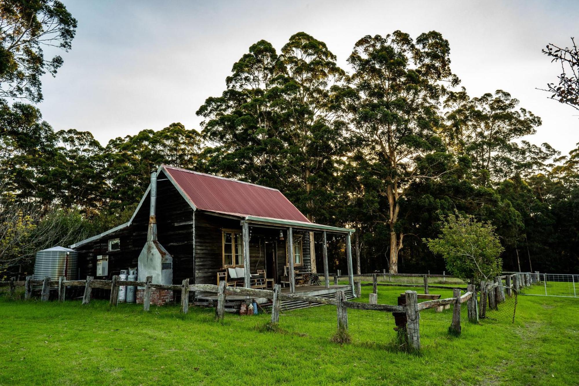Cosy Farmstay: Green Cabin At Whispering Woods Beedelup Luaran gambar